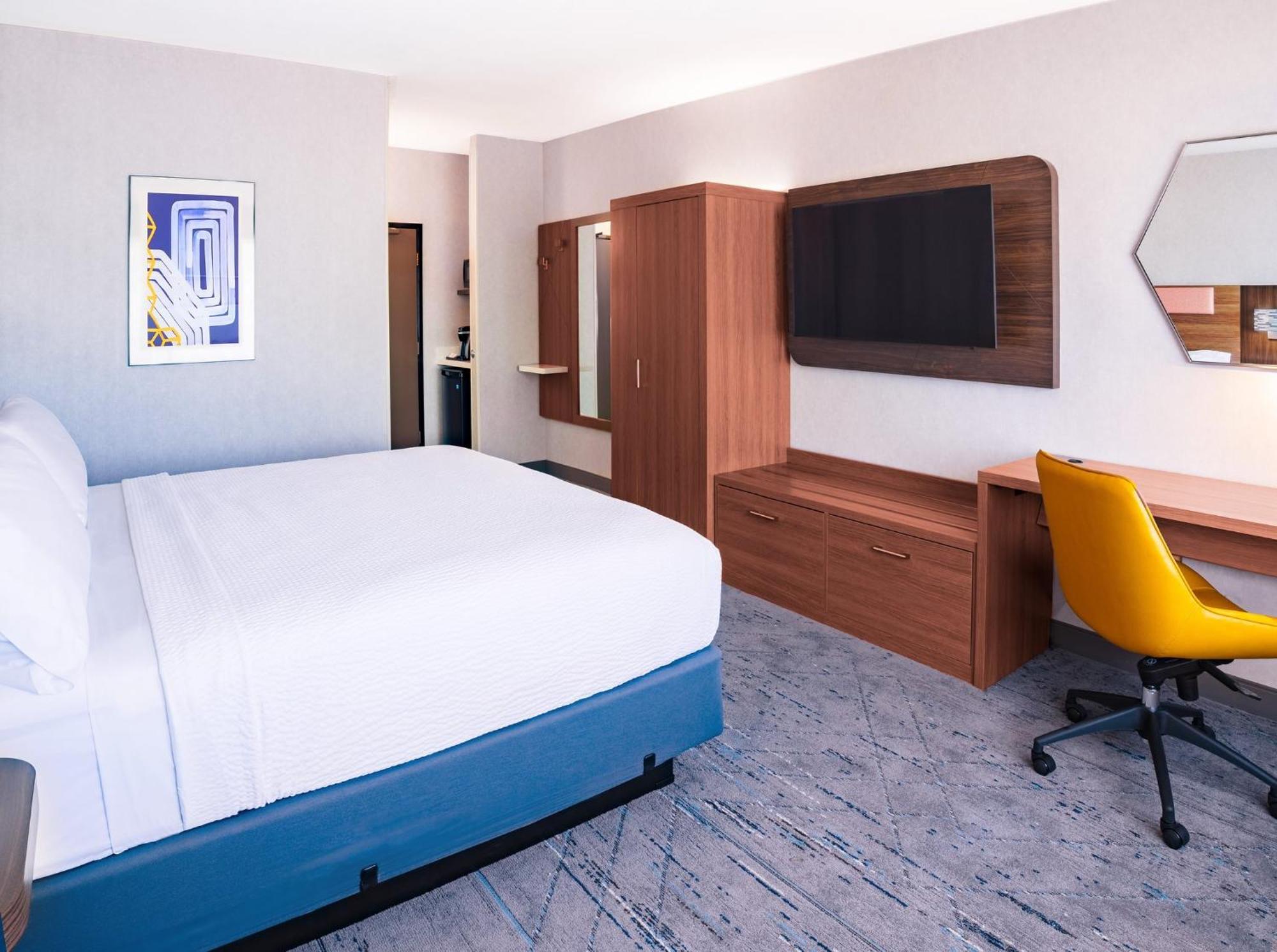 Express Near Sdsu By Ihg Hotel 3*