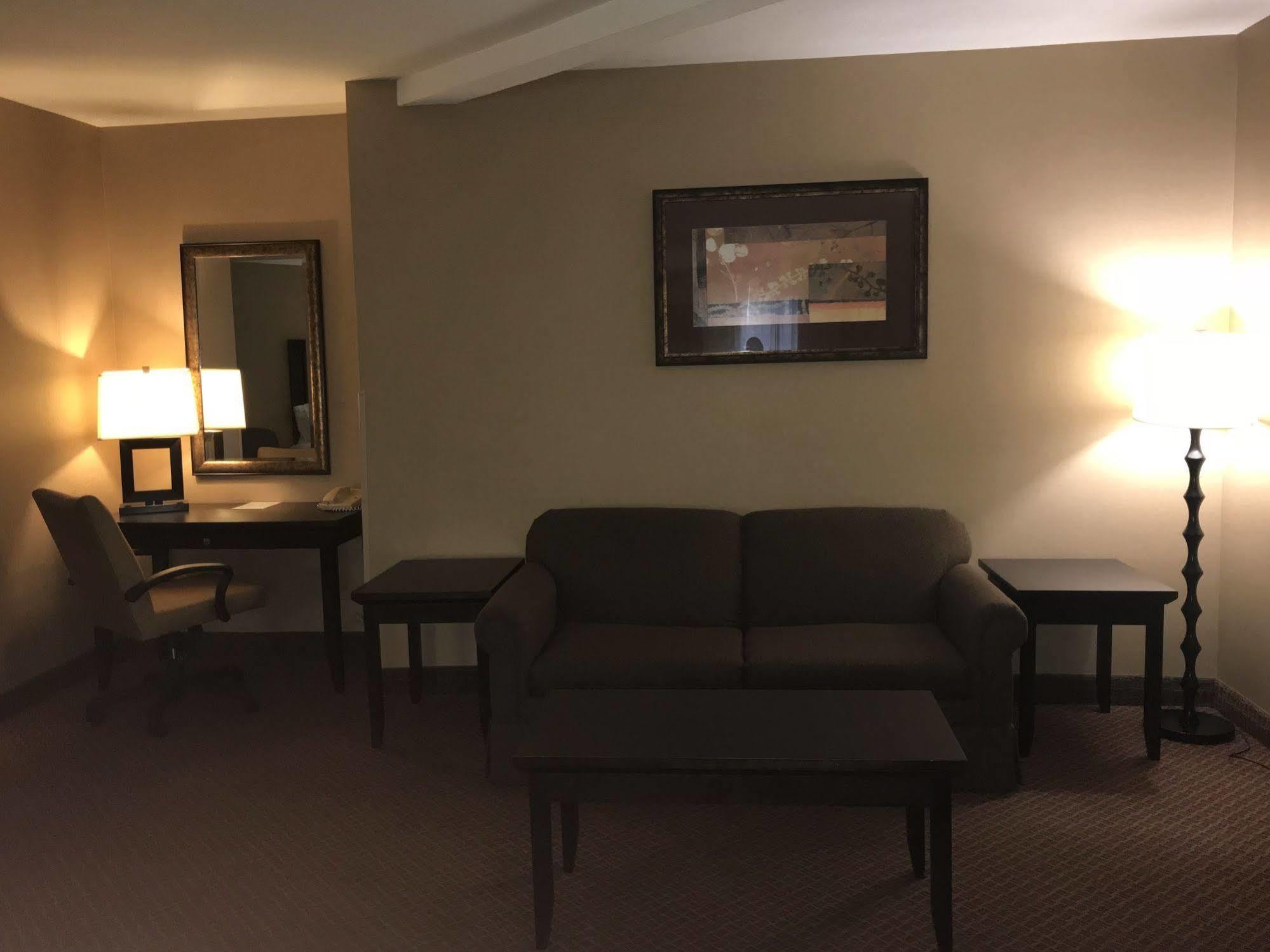 Hotel Express Near Sdsu By Ihg